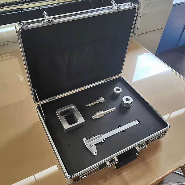 偏心機構測繪技術實訓裝置(圖1) 偏心機構測繪技術實驗裝置,太陽能汽車動力實驗裝置