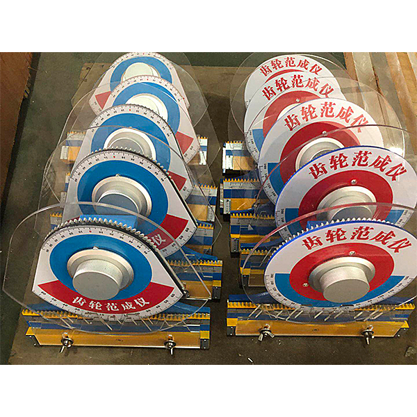 漸開線齒輪范成實(shí)驗(yàn)臺(tái)(圖1) 漸開線齒輪范成實(shí)驗(yàn)臺(tái),電動(dòng)門與中控鎖示教實(shí)驗(yàn)臺(tái)