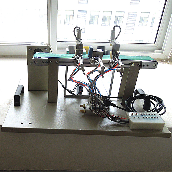 材料分揀PLC控制實訓(xùn)臺(圖1) 材料分揀PLC控制實驗臺,離心泵教學(xué)實驗臺